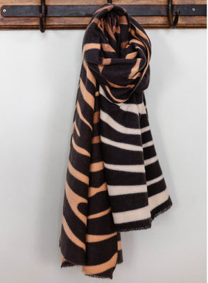 Open image in slideshow, Contour Blanket Scarf

