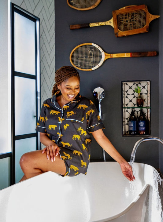 Classic Cheetah | Short Pyjama Set in Black